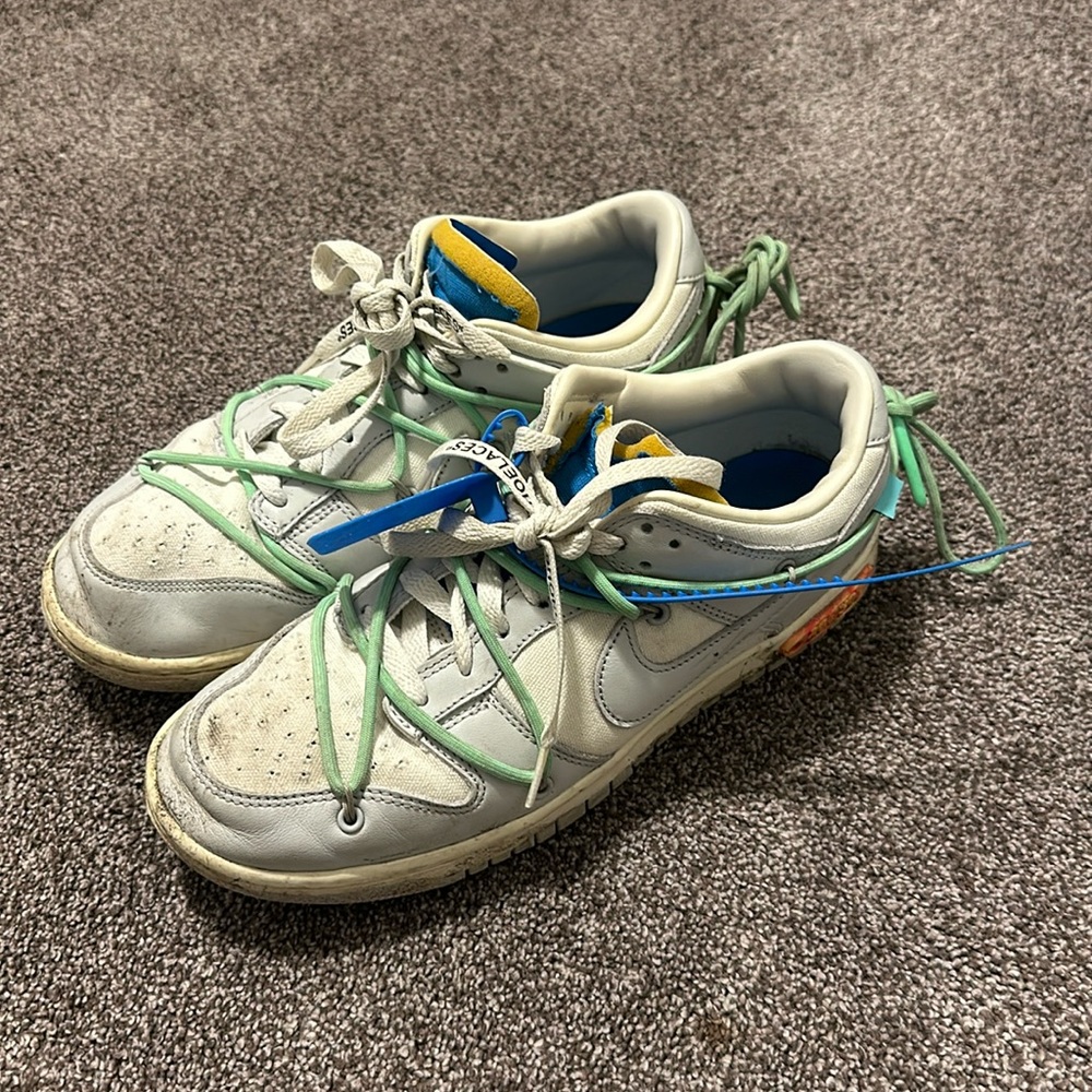 Off white lot dunks